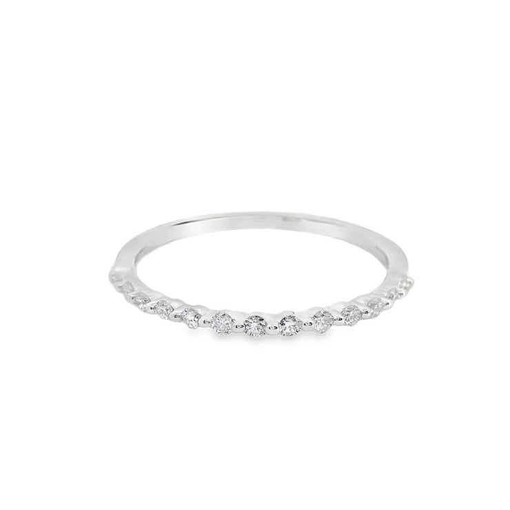 18k-white-gold-2-prongs-0.15ctw-diamond-wedding-band-Fame-Diamonds