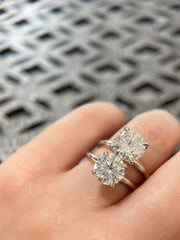 2-ct-vs.-2.5-ct-round-brilliant-hidden-halo-engagement-ring-Fame-Diamonds